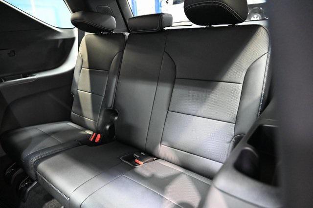 new 2026 Chevrolet Traverse car, priced at $44,340