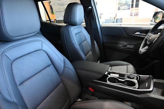 new 2026 Chevrolet Equinox car, priced at $32,550