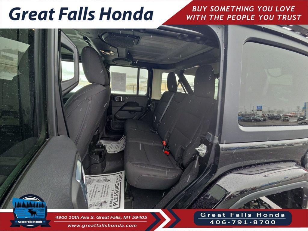 used 2021 Jeep Wrangler Unlimited car, priced at $29,250