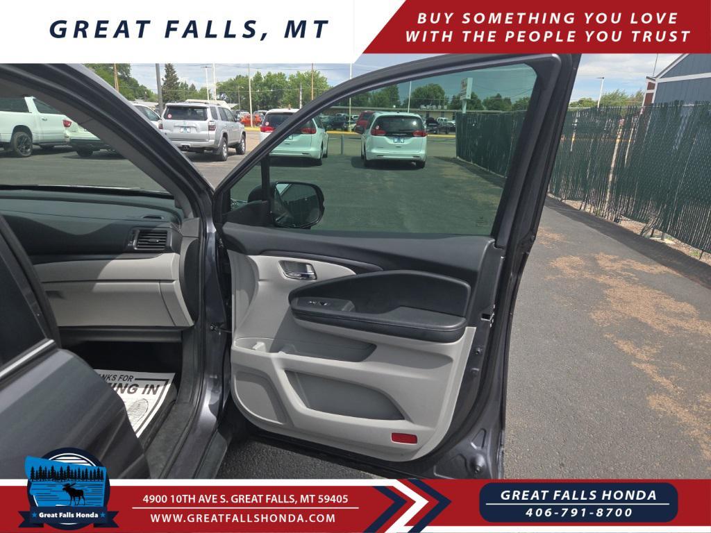 used 2022 Honda Pilot car, priced at $34,850