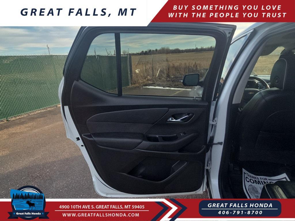 used 2021 Chevrolet Traverse car, priced at $29,850