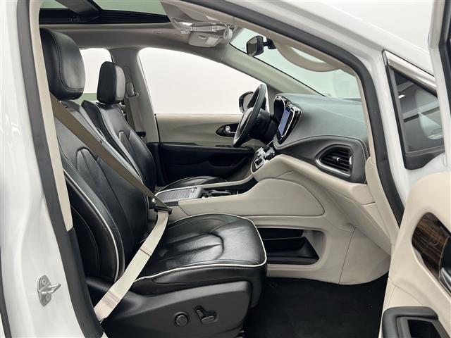 used 2023 Chrysler Pacifica car, priced at $29,989