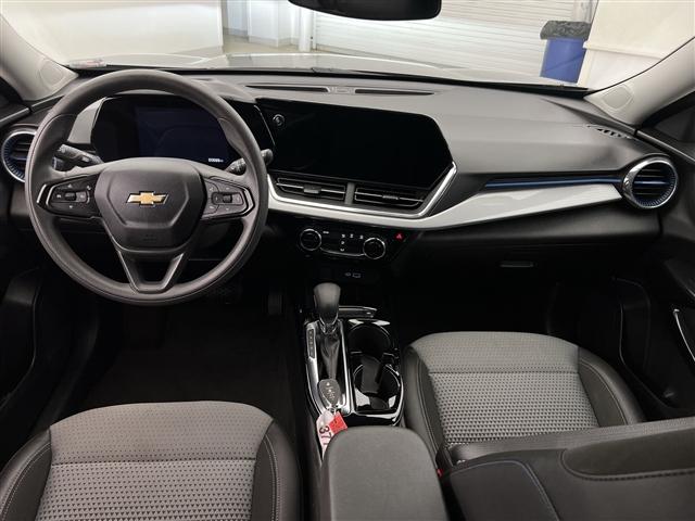 used 2025 Chevrolet Trax car, priced at $22,989