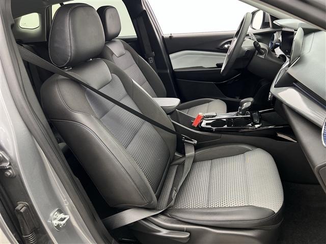 used 2025 Chevrolet Trax car, priced at $22,989