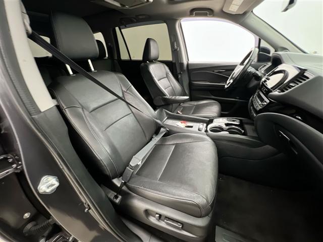 used 2022 Honda Pilot car, priced at $32,887