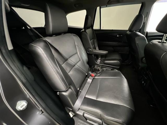 used 2022 Honda Pilot car, priced at $32,887