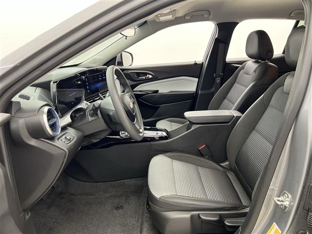 used 2025 Chevrolet Trax car, priced at $25,989