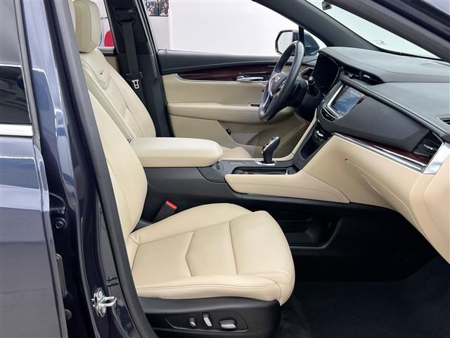 used 2019 Cadillac XT5 car, priced at $26,890
