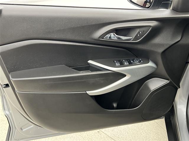 used 2025 Chevrolet Trax car, priced at $24,989