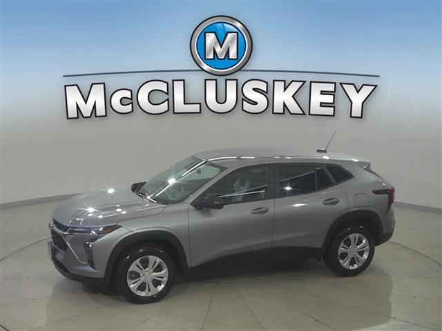 used 2025 Chevrolet Trax car, priced at $24,989