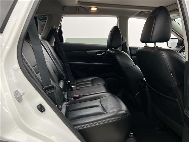 used 2016 Nissan Rogue car, priced at $17,387