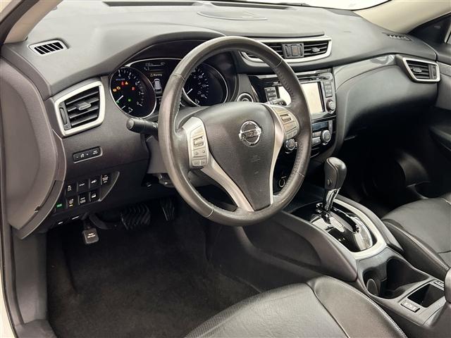 used 2016 Nissan Rogue car, priced at $17,387