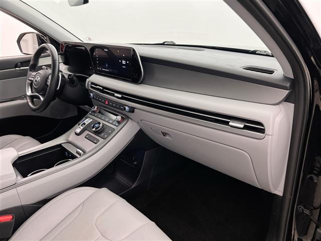 used 2025 Hyundai Palisade car, priced at $34,890