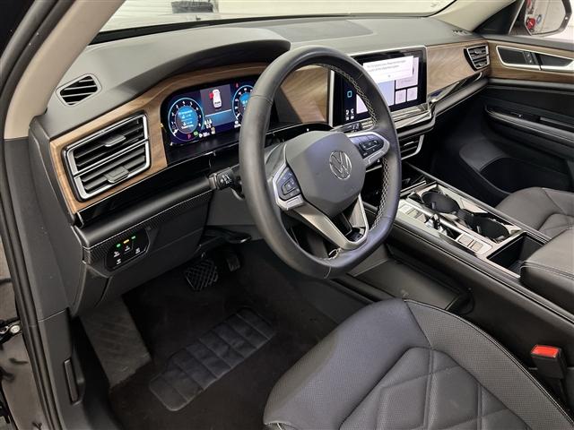 used 2024 Volkswagen Atlas car, priced at $30,989