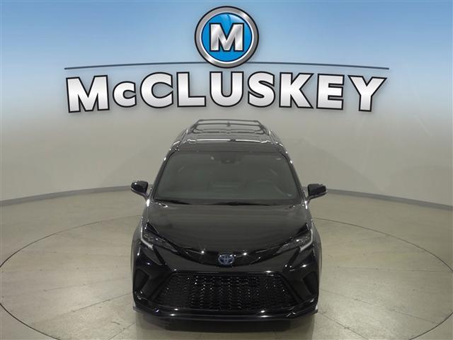 used 2025 Toyota Sienna car, priced at $53,387