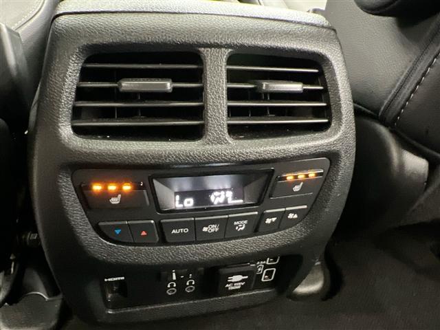 used 2022 Honda Pilot car, priced at $38,387