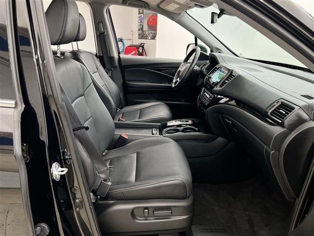 used 2022 Honda Pilot car, priced at $38,387