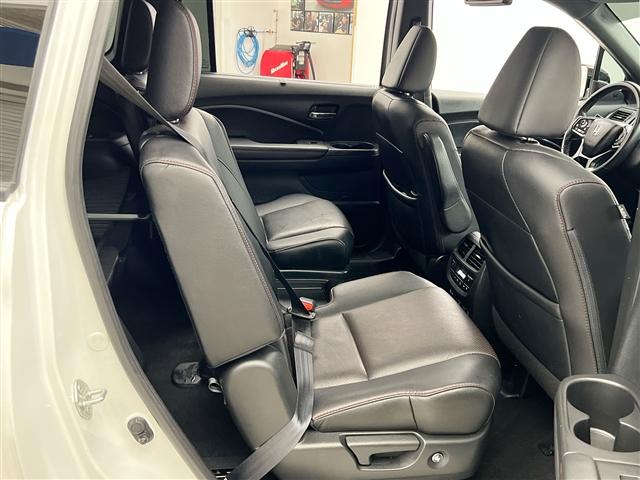 used 2022 Honda Pilot car, priced at $40,387