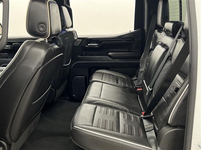 used 2022 GMC Sierra 1500 car, priced at $49,989