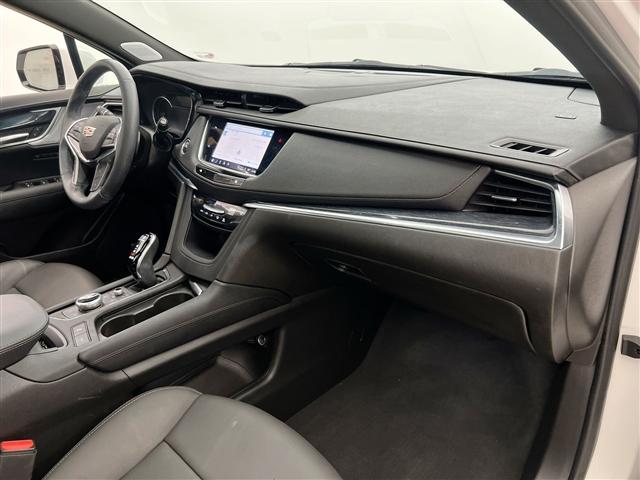 used 2024 Cadillac XT5 car, priced at $35,387