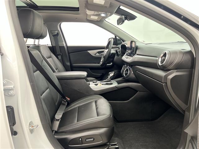 used 2025 Chevrolet Blazer car, priced at $32,489