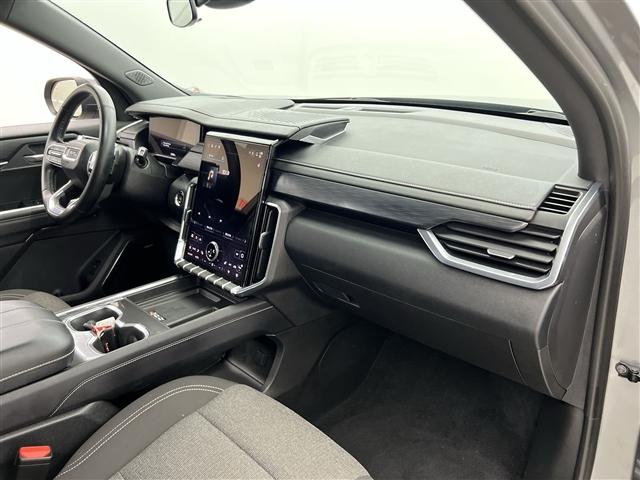 used 2025 GMC Acadia car, priced at $39,989