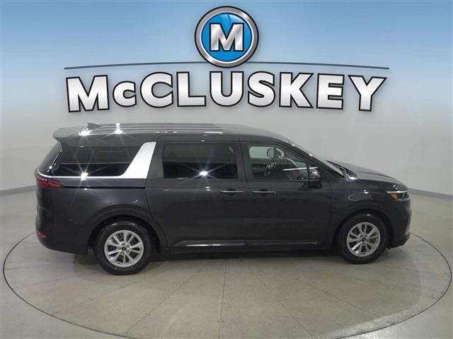 used 2024 Kia Carnival car, priced at $35,989