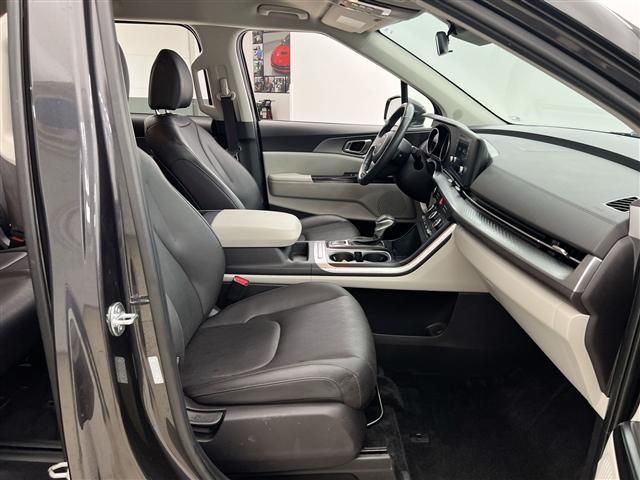 used 2024 Kia Carnival car, priced at $35,989