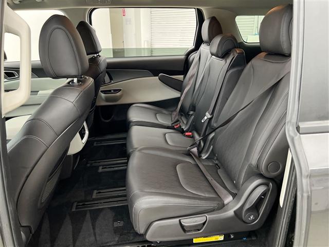 used 2024 Kia Carnival car, priced at $35,989