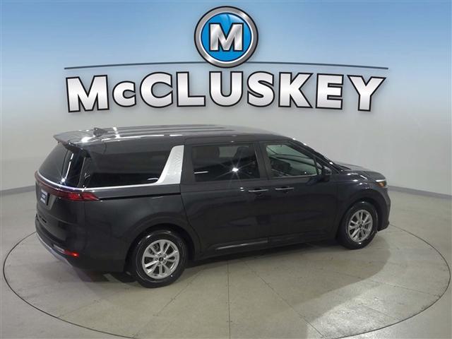 used 2024 Kia Carnival car, priced at $35,989