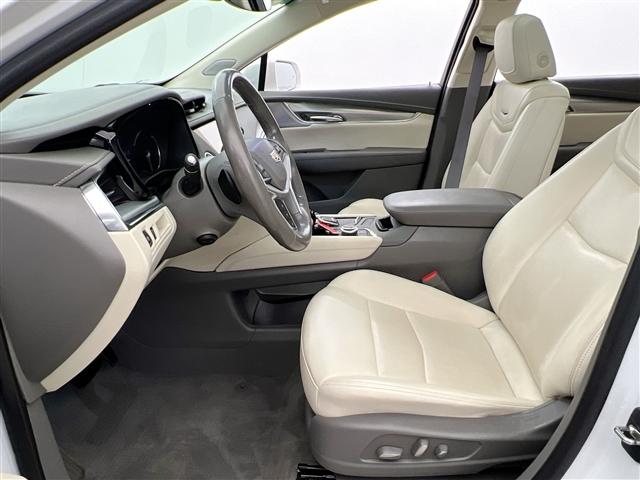 used 2020 Cadillac XT5 car, priced at $31,890