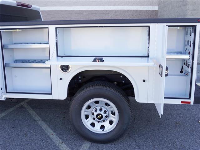 new 2025 Chevrolet Silverado 3500 car, priced at $53,328