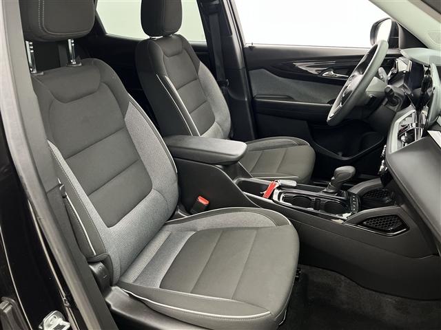 used 2025 Chevrolet TrailBlazer car, priced at $27,989