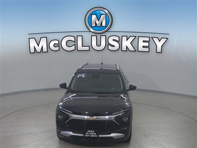 used 2025 Chevrolet TrailBlazer car, priced at $27,989