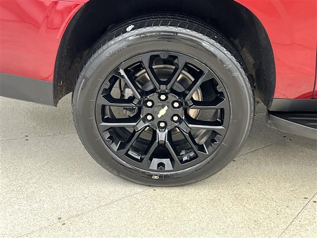used 2024 Chevrolet Suburban car, priced at $67,989