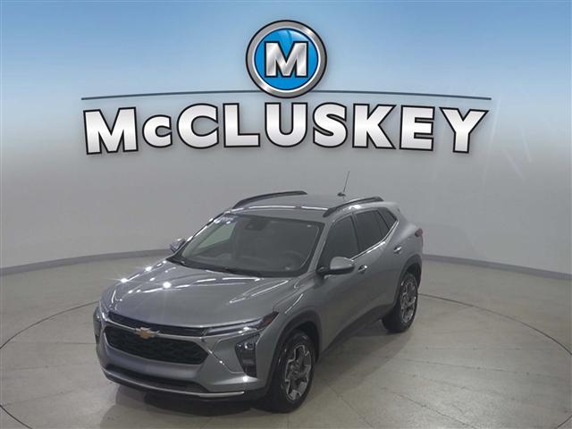 used 2025 Chevrolet Trax car, priced at $22,989
