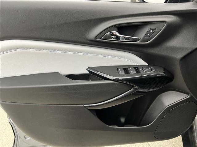 used 2025 Chevrolet Trax car, priced at $22,989