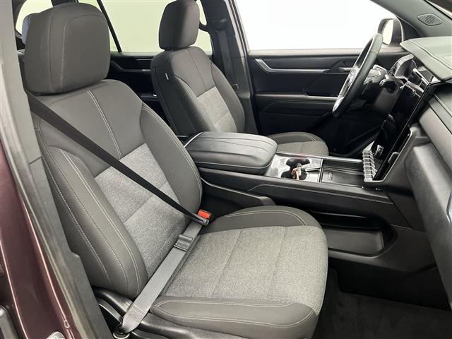 used 2025 GMC Acadia car, priced at $42,989