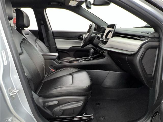 used 2025 Jeep Compass car, priced at $30,989