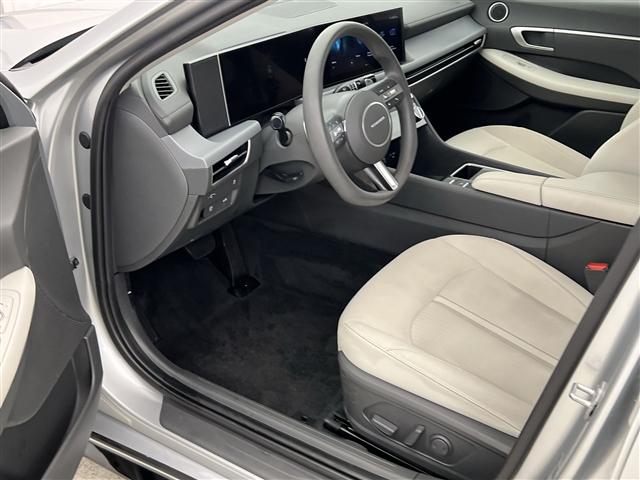 used 2025 Hyundai Sonata car, priced at $26,989