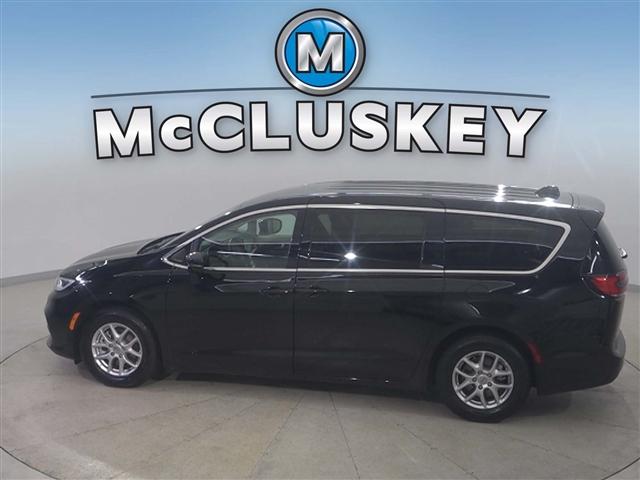 used 2024 Chrysler Pacifica car, priced at $29,989