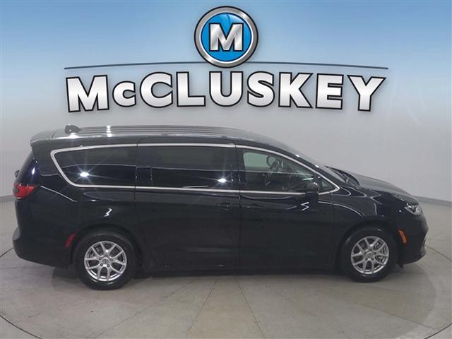 used 2024 Chrysler Pacifica car, priced at $29,989