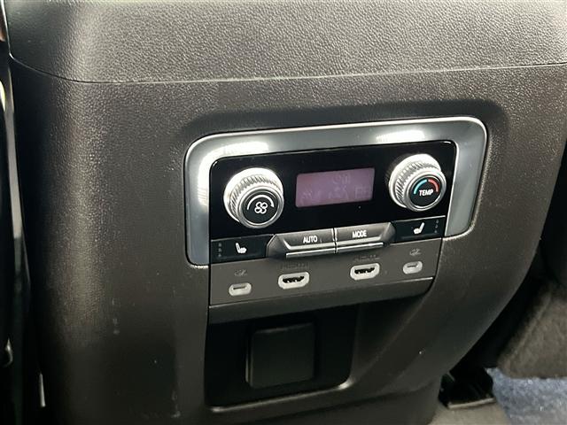 used 2023 GMC Yukon car, priced at $72,890