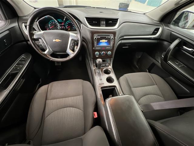 used 2015 Chevrolet Traverse car, priced at $8,998
