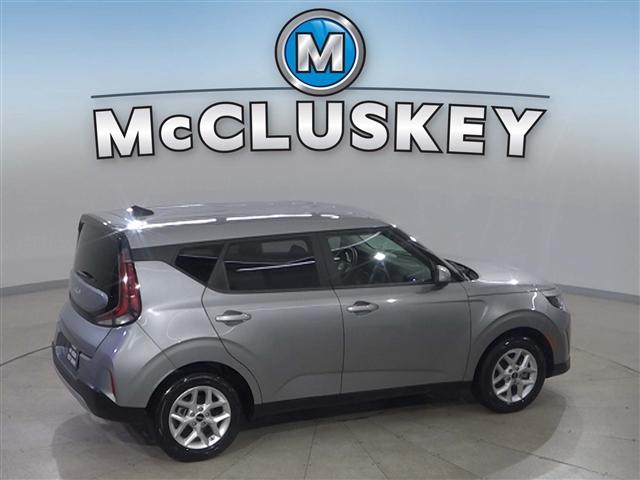 used 2025 Kia Soul car, priced at $25,387