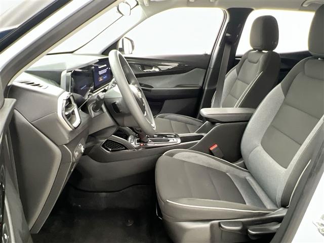 used 2025 Chevrolet TrailBlazer car, priced at $25,989