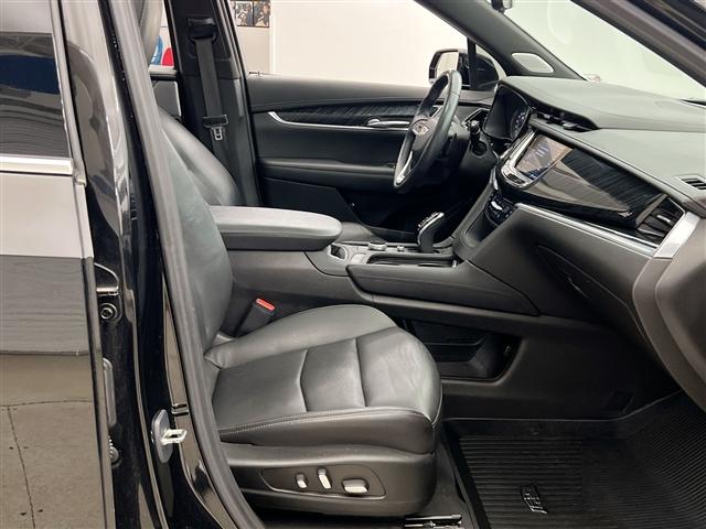 used 2023 Cadillac XT6 car, priced at $37,890