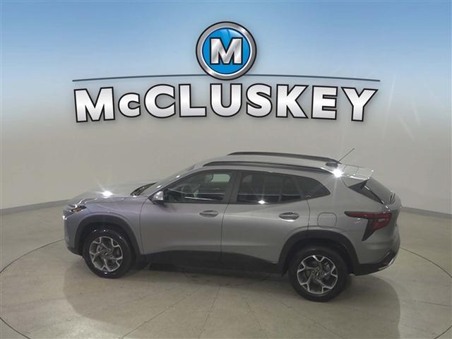 used 2025 Chevrolet Trax car, priced at $24,989