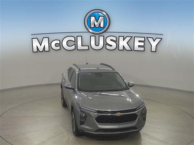used 2025 Chevrolet Trax car, priced at $24,989