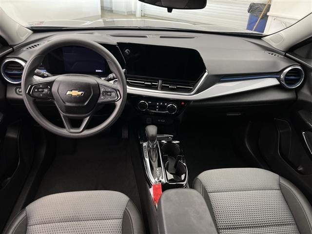 used 2025 Chevrolet Trax car, priced at $24,989